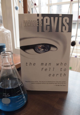 The Man Who Fell to Earth by Walter Tevis